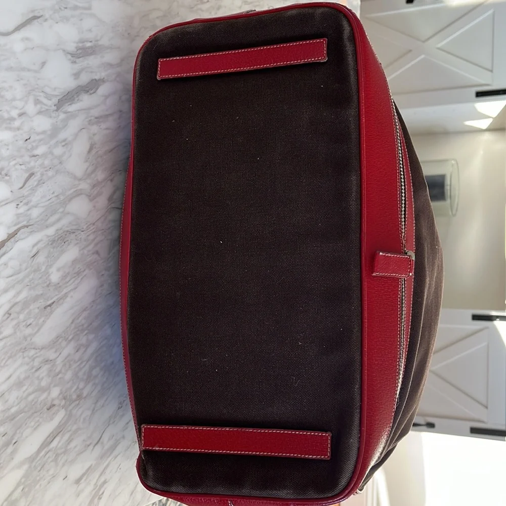 PRADA - Picture 7 of 11